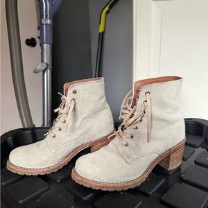 Frye Sabrina Lace Up Booties